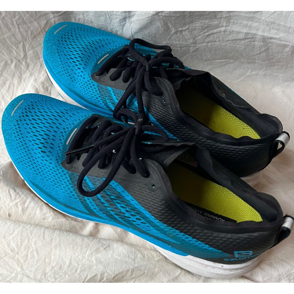 salomon sonic RA max 2 surf blue and black running shoes